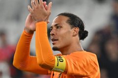Holland opens World Cup campaign with win over Senegal