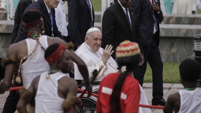 Pope Francis arrives in war-torn Congo-Kinshasa