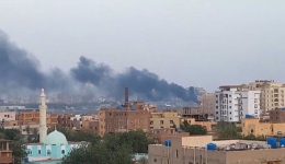 Sudan: Air strikes hit Khartoum as fighting enters sixth week