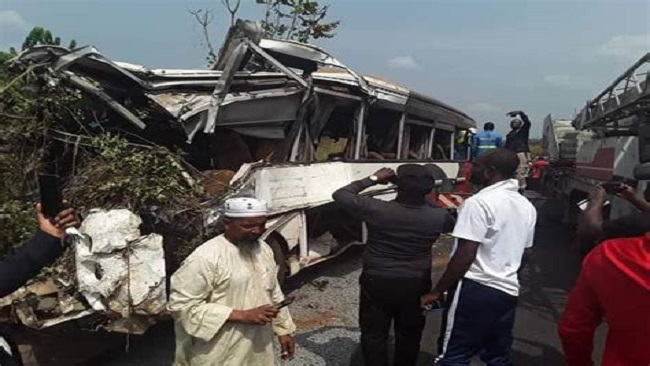 French Cameroun: At least 15 killed in bus accident