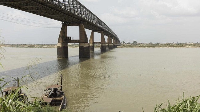 Nigeria: More than one hundred people dead in riverboat disaster