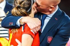 Love in Spanish football Spanish government to ‘oversee’ scandal-hit football federation