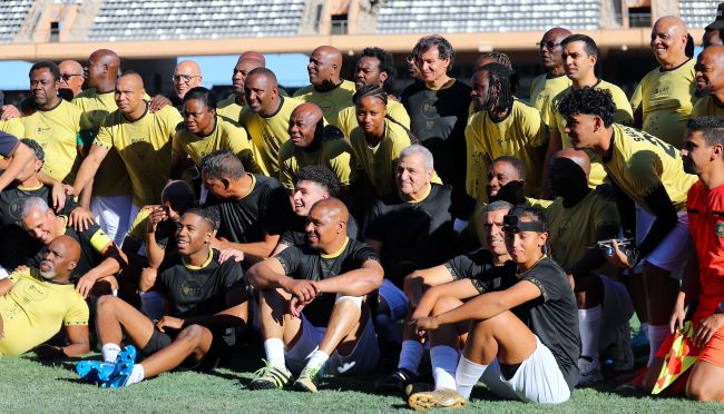 African football legends honour earthquake victims in Morocco