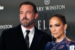 Lopez Jennifer Lopez files for divorce from Ben Affleck