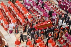 Vatican: More than 20,000 gather as mourners file past Pope Francis’s open coffin