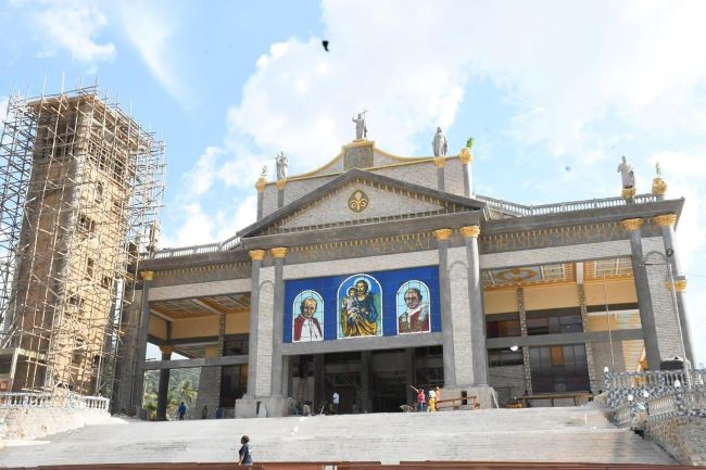 Will Fr. Paul Verdzekov recognize the refurbished and rededicated Cathedral in Bamenda were he to return today?