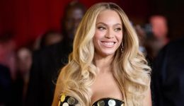 Beyoncé declared a billionaire by Forbes