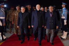 Iran leaders in Pakistan Iran says Strait of Hormuz situation ‘unbearable’ for US