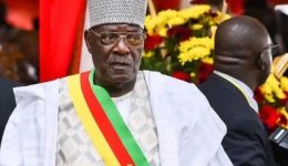 Cavaye Yeguie Djibril dies aged 86
