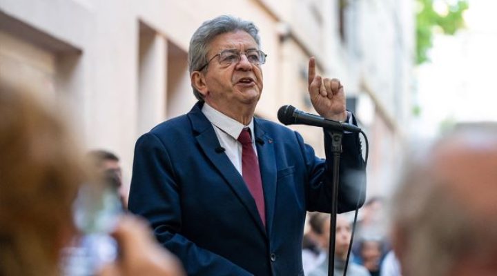 Mélenchon vows to withdraw France from NATO if elected president