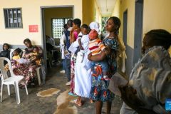 Cameroonian patients Chinese medical team provides free health care services in rural Cameroon