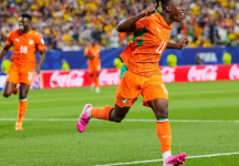 World Cup: Ivory Coast beats Ecuador with late strike from Amad Diallo