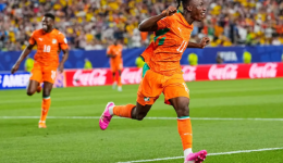 World Cup: Ivory Coast beats Ecuador with late strike from Amad Diallo
