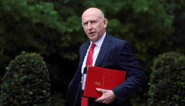 UK defense crisis: Second top official resigns in less than 24 hours