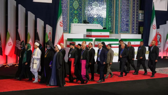 Khamenei goes home Iran: Khamenei laid in state in Tehran as dignitaries pay tribute ahead of funeral